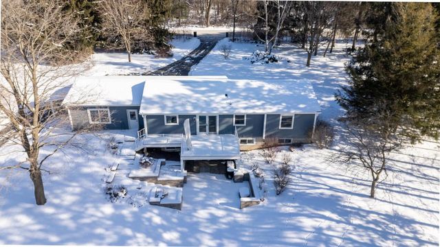 W245N4749 Swan ROAD, Pewaukee, WI 53072