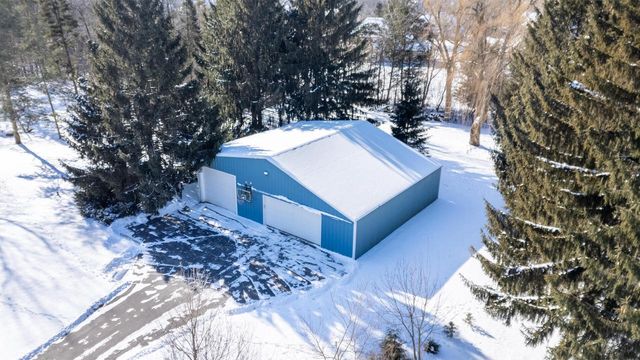 W245N4749 Swan ROAD, Pewaukee, WI 53072