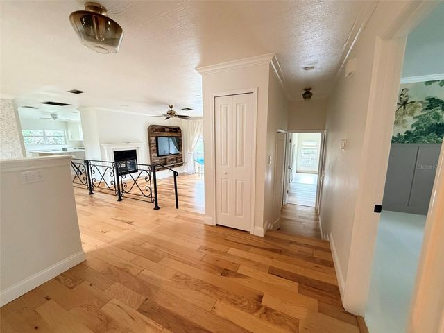 551 LAKE AVENUE, Altamonte Springs, FL 32701