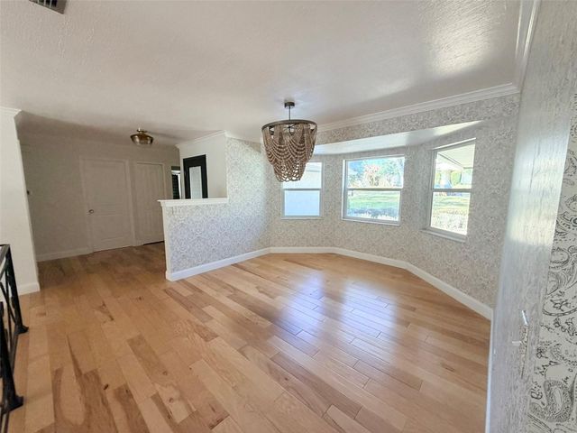 551 LAKE AVENUE, Altamonte Springs, FL 32701