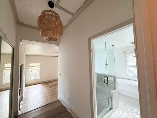 551 LAKE AVENUE, Altamonte Springs, FL 32701