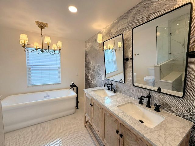 551 LAKE AVENUE, Altamonte Springs, FL 32701