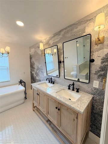 551 LAKE AVENUE, Altamonte Springs, FL 32701