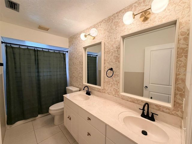 551 LAKE AVENUE, Altamonte Springs, FL 32701