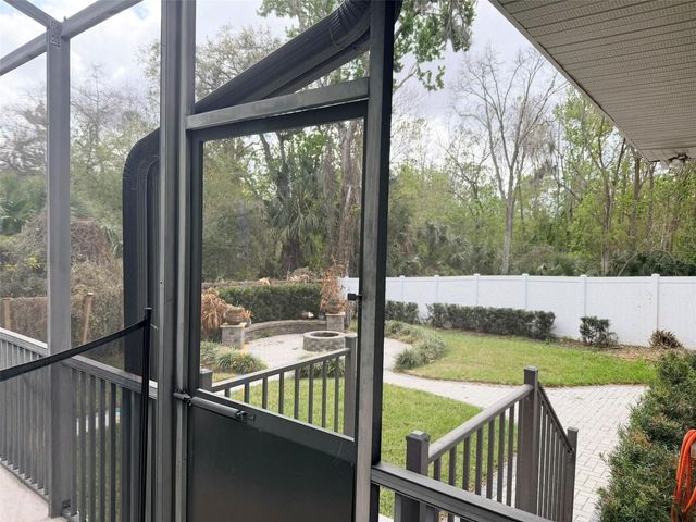 551 LAKE AVENUE, Altamonte Springs, FL 32701