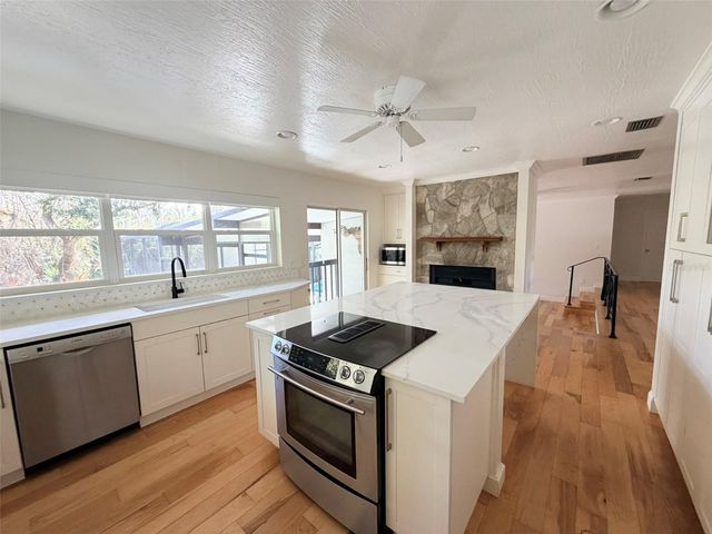 551 LAKE AVENUE, Altamonte Springs, FL 32701