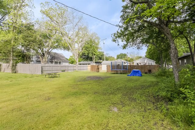 108 Westvue Street, Terrell, TX 75160