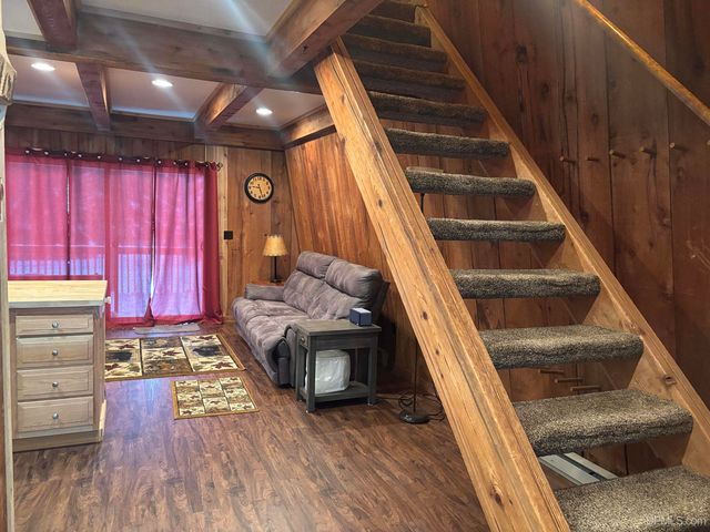 10736 N Cannonball Court, Bessemer, MI 49911