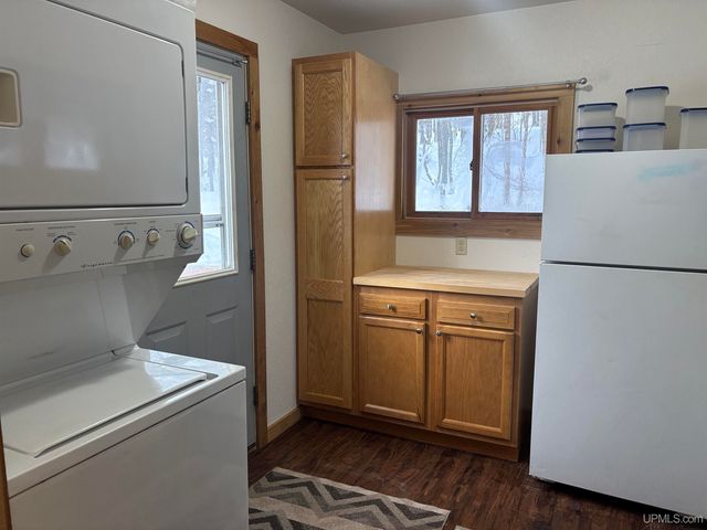 10736 N Cannonball Court, Bessemer, MI 49911