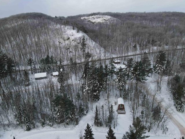 10736 N Cannonball Court, Bessemer, MI 49911