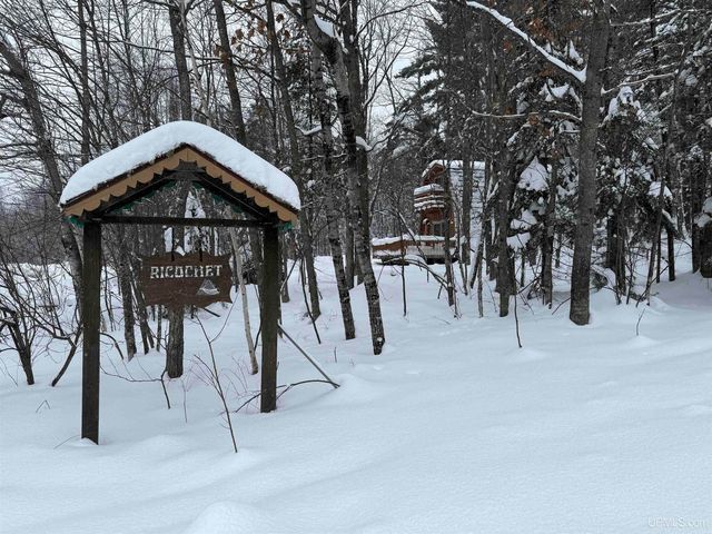 10736 N Cannonball Court, Bessemer, MI 49911