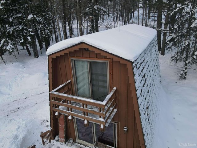 10736 N Cannonball Court, Bessemer, MI 49911