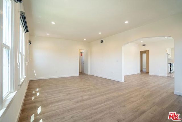 1226 Keniston Avenue, Los Angeles, CA 90019