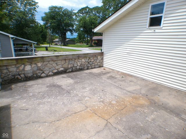 504 E Park Street, Trafalgar, IN 46181