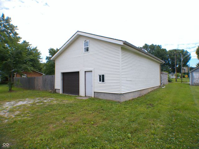 504 E Park Street, Trafalgar, IN 46181