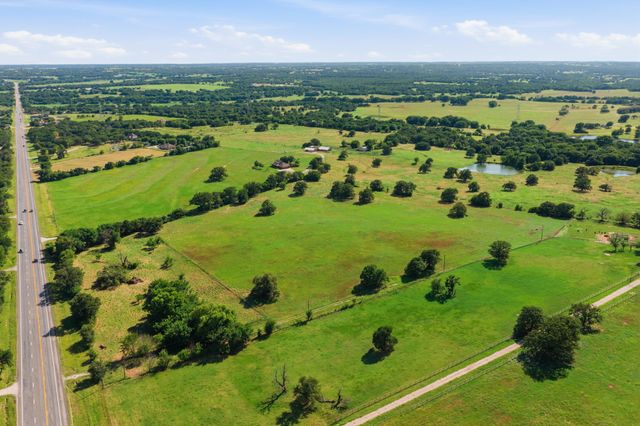 5615 N Farm Market 51, Weatherford, TX 76085