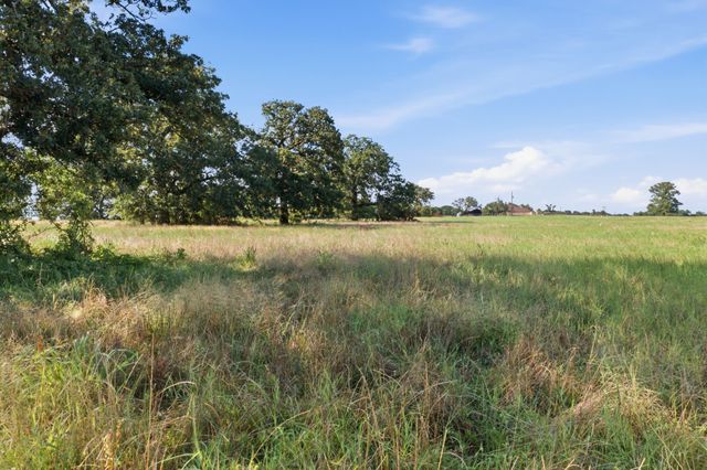 5615 N Farm Market 51, Weatherford, TX 76085