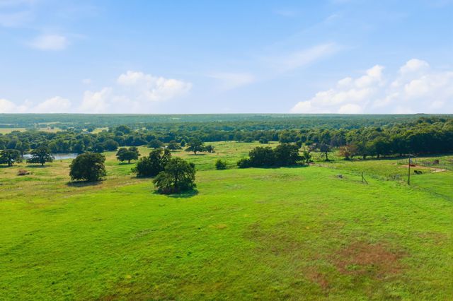 5615 N Farm Market 51, Weatherford, TX 76085