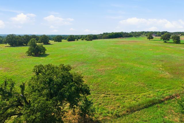 5615 N Farm Market 51, Weatherford, TX 76085