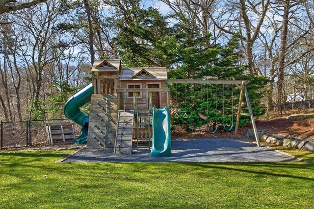 69 Union Street, Yarmouth, MA 02675