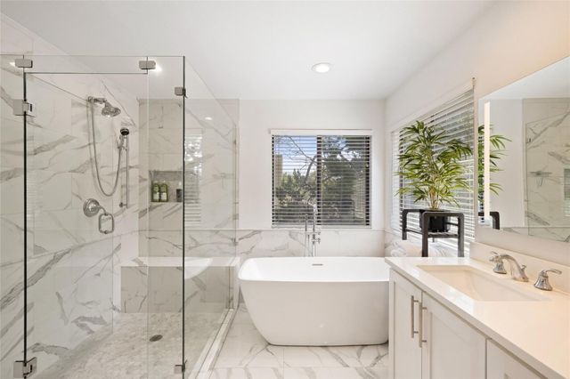 5601 Barker Ridge DR, Austin, TX 78759