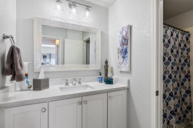 5601 Barker Ridge DR, Austin, TX 78759
