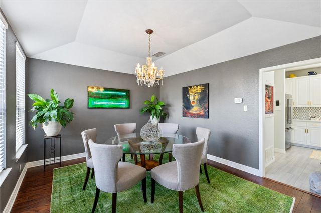 5601 Barker Ridge DR, Austin, TX 78759