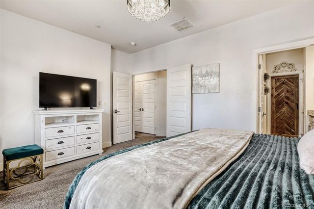 19562 E Sunset Circle, Centennial, CO 80015