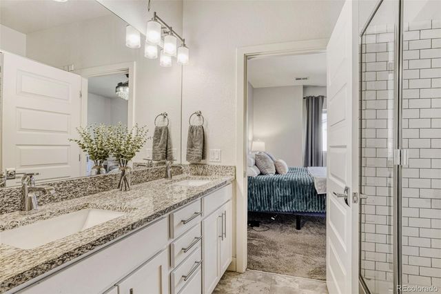 19562 E Sunset Circle, Centennial, CO 80015