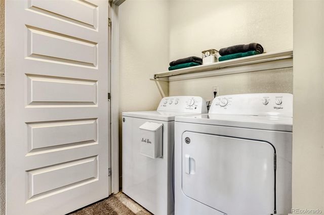 19562 E Sunset Circle, Centennial, CO 80015