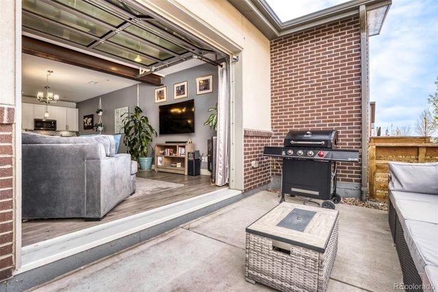 19562 E Sunset Circle, Centennial, CO 80015