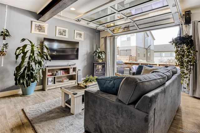 19562 E Sunset Circle, Centennial, CO 80015