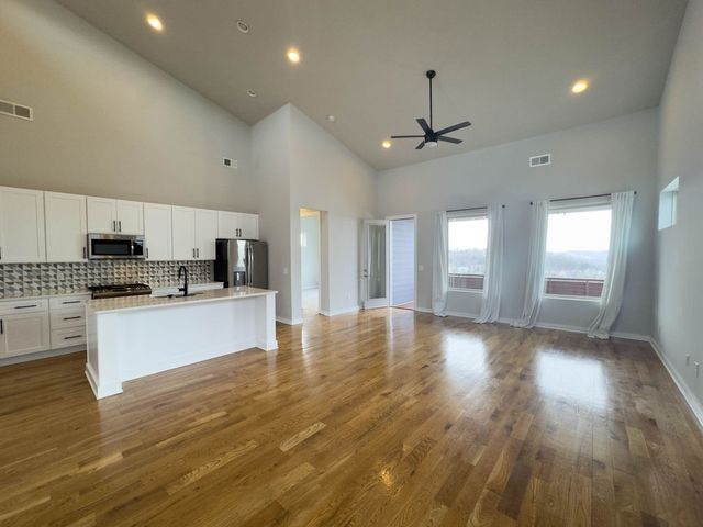 1753 Boxwood Dr, Nashville, TN 37211