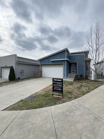 1753 Boxwood Dr, Nashville, TN 37211