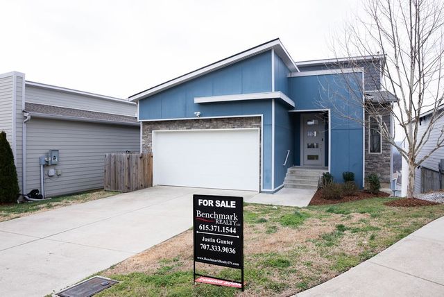 1753 Boxwood Dr, Nashville, TN 37211