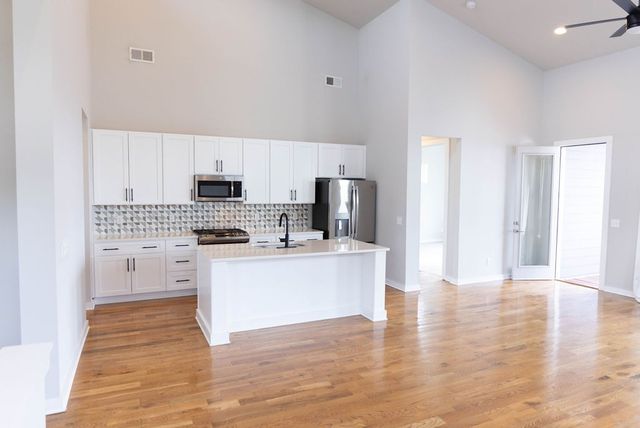 1753 Boxwood Dr, Nashville, TN 37211