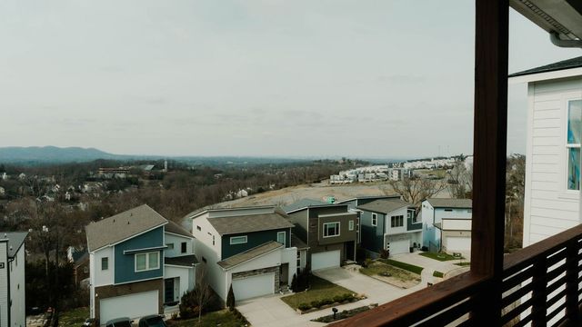 1753 Boxwood Dr, Nashville, TN 37211