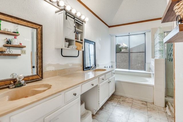 4912 Trinity Cross Court, Dallas, TX 75236