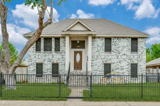 4912 Trinity Cross Court, Dallas, TX 75236