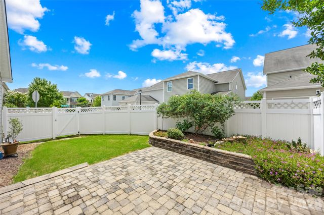 14004 Helen Benson Boulevard, Davidson, NC 28036