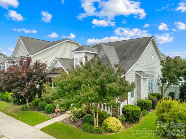 14004 Helen Benson Boulevard, Davidson, NC 28036