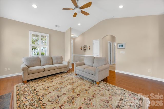 14004 Helen Benson Boulevard, Davidson, NC 28036