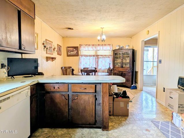 820 Doak Hensley Road Road, Afton, TN 37616