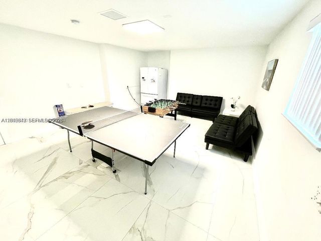 218 SE 3rd Pl 0, Dania Beach, FL 33004