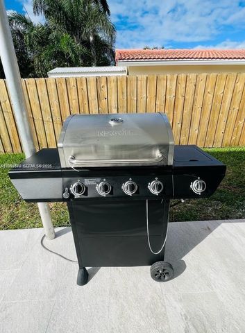 218 SE 3rd Pl 0, Dania Beach, FL 33004