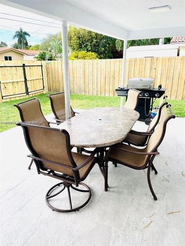 218 SE 3rd Pl 0, Dania Beach, FL 33004