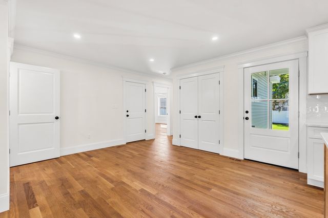 10 Harvey Park, Lynnfield, MA 01940