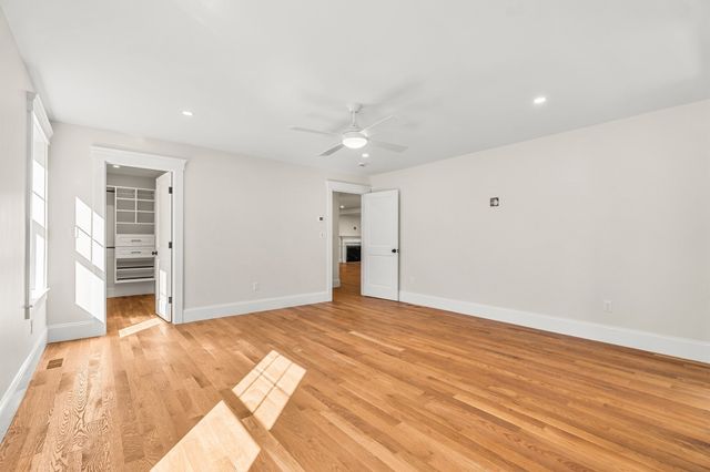 10 Harvey Park, Lynnfield, MA 01940