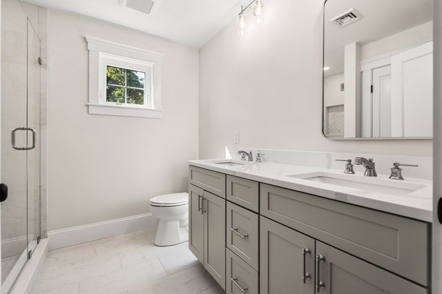 10 Harvey Park, Lynnfield, MA 01940