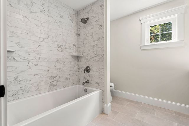 10 Harvey Park, Lynnfield, MA 01940
